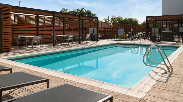Courtyard Fresno Clovis Pool