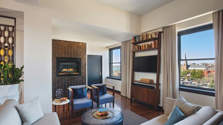 Press Hotel, Autograph Collection Suite
