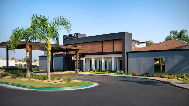 <b>Courtyard by Marriott Fresno Exterior</b>. Images powered by <a href="https://www.leonardoworldwide.com/" title="Leonardo Worldwide" target="_blank">Leonardo</a>.