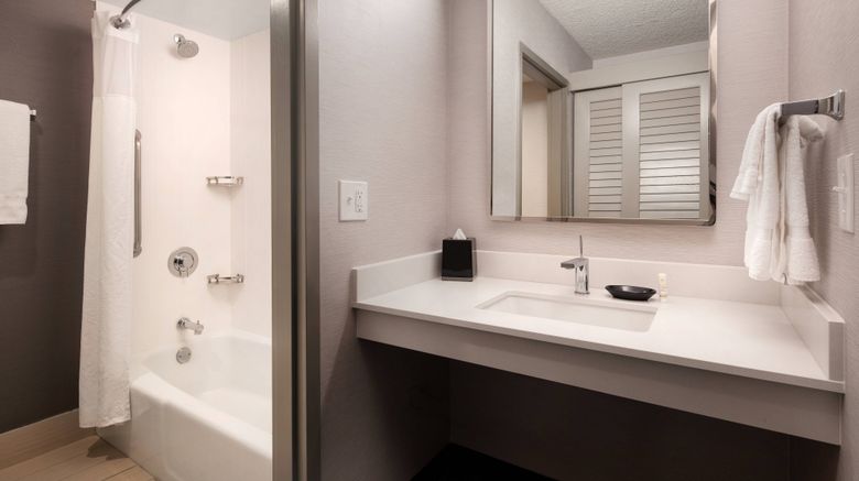 <b>Courtyard by Marriott Fresno Room</b>. Images powered by <a href="https://www.leonardoworldwide.com/" title="Leonardo Worldwide" target="_blank">Leonardo</a>.