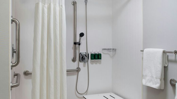 Courtyard by Marriott Fishkill Room