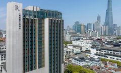 Renaissance Shanghai Yu Garden Hotel