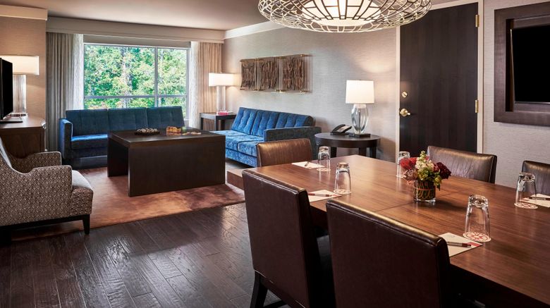 <b>The StateView Hotel,Autograph Collection Suite</b>. Images powered by <a href="https://www.leonardoworldwide.com/" title="Leonardo Worldwide" target="_blank">Leonardo</a>.