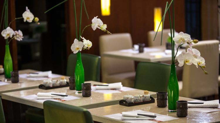 Renaissance Shanghai Pudong Hotel Restaurant