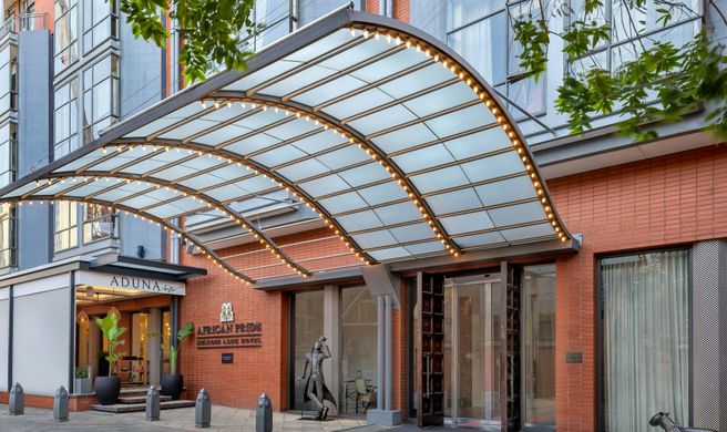 African Pride Melrose Arch, Autograph Exterior