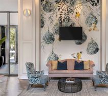 African Pride Melrose Arch, Autograph Lobby