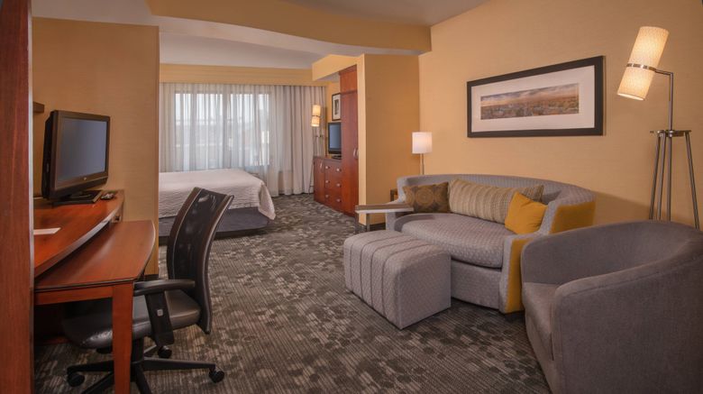 <b>Courtyard Fredericksburg Downtown Suite</b>. Images powered by <a href="https://www.leonardoworldwide.com/" title="Leonardo Worldwide" target="_blank">Leonardo</a>.