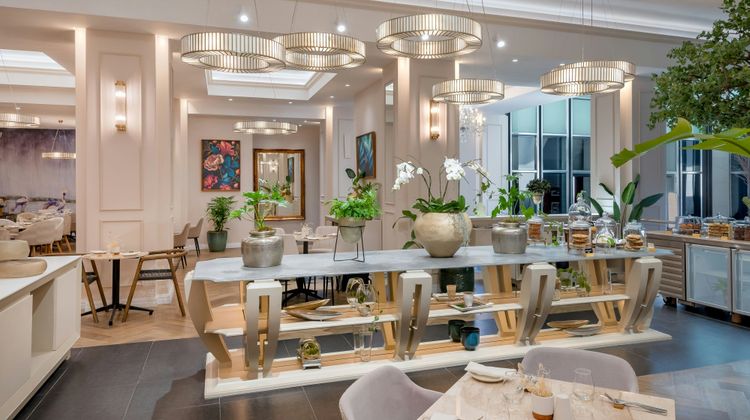 African Pride Melrose Arch, Autograph Restaurant