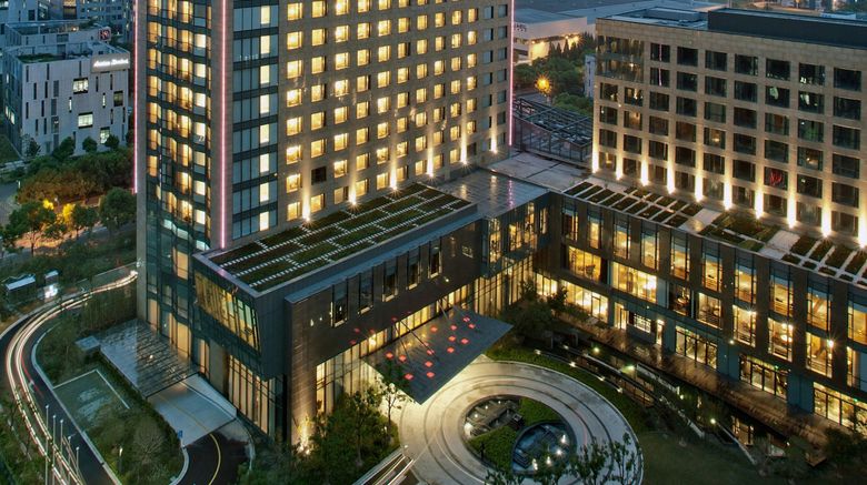 Renaissance Shanghai Caohejing Hotel Exterior. Images powered by <a href="https://www.leonardoworldwide.com" target="_blank" rel="noopener">Leonardo</a>.