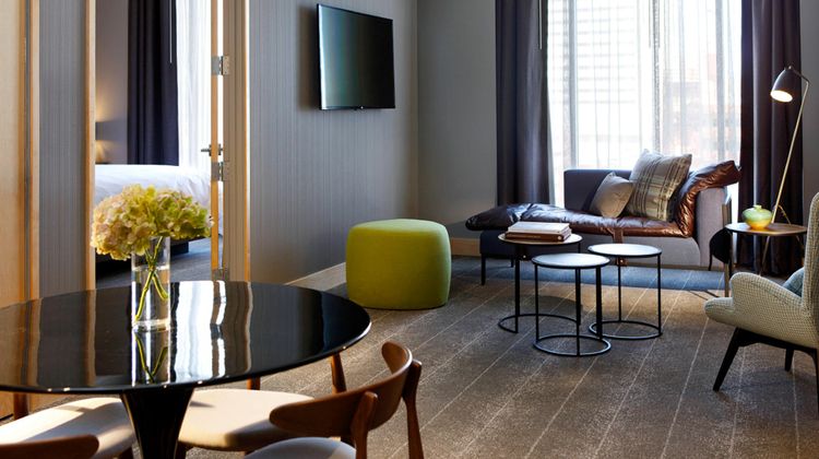 Renaissance Reno Downtown Hotel & Spa Room