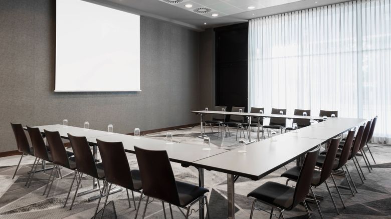 <b>Courtyard by Marriott Munich City East Meeting</b>. Images powered by <a href="https://www.leonardoworldwide.com/" title="Leonardo Worldwide" target="_blank">Leonardo</a>.