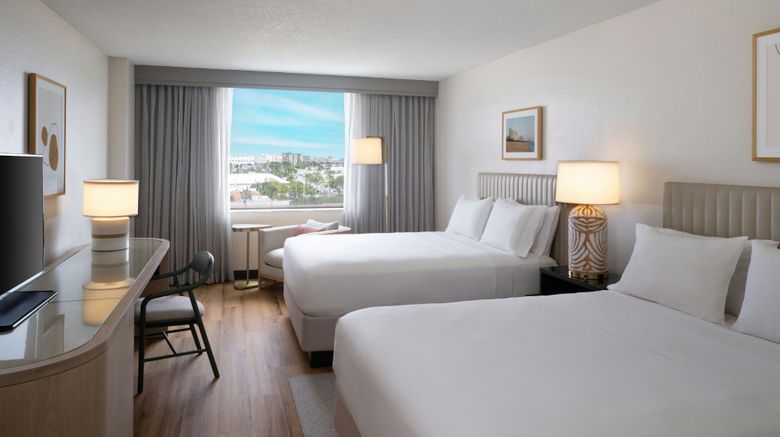<b>Renaissance Fort Lauderdale Hotel Room</b>. Images powered by <a href="https://www.leonardoworldwide.com/" title="Leonardo Worldwide" target="_blank">Leonardo</a>.