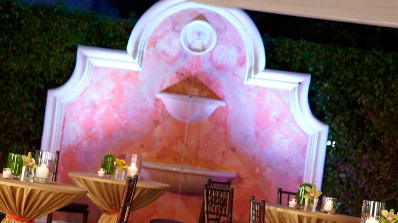 <b>Renaissance Fort Lauderdale Hotel Lobby</b>. Images powered by <a href="https://www.leonardoworldwide.com/" title="Leonardo Worldwide" target="_blank">Leonardo</a>.