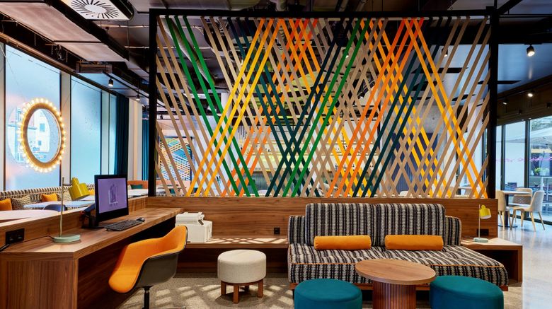 <b>Aloft Munich Lobby</b>. Images powered by <a href="https://www.leonardoworldwide.com/" title="Leonardo Worldwide" target="_blank">Leonardo</a>.