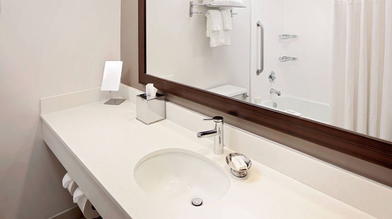 <b>Courtyard Fort Lauderdale North/Cypress Room</b>. Images powered by <a href="https://www.leonardoworldwide.com/" title="Leonardo Worldwide" target="_blank">Leonardo</a>.