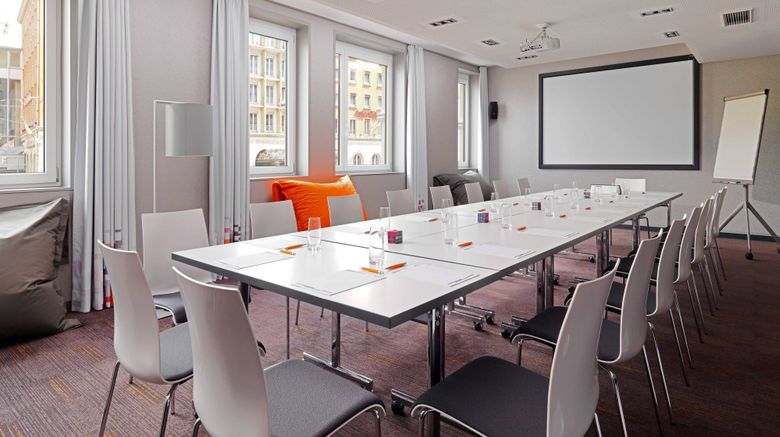 <b>Aloft Munich Meeting</b>. Images powered by <a href="https://www.leonardoworldwide.com/" title="Leonardo Worldwide" target="_blank">Leonardo</a>.