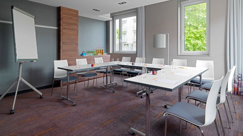 <b>Aloft Munich Meeting</b>. Images powered by <a href="https://www.leonardoworldwide.com/" title="Leonardo Worldwide" target="_blank">Leonardo</a>.