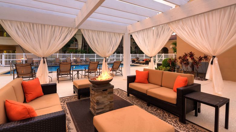 <b>Courtyard Fort Lauderdale North/Cypress Pool</b>. Images powered by <a href="https://www.leonardoworldwide.com/" title="Leonardo Worldwide" target="_blank">Leonardo</a>.
