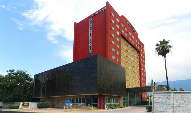 Courtyard San Jeronimo Exterior