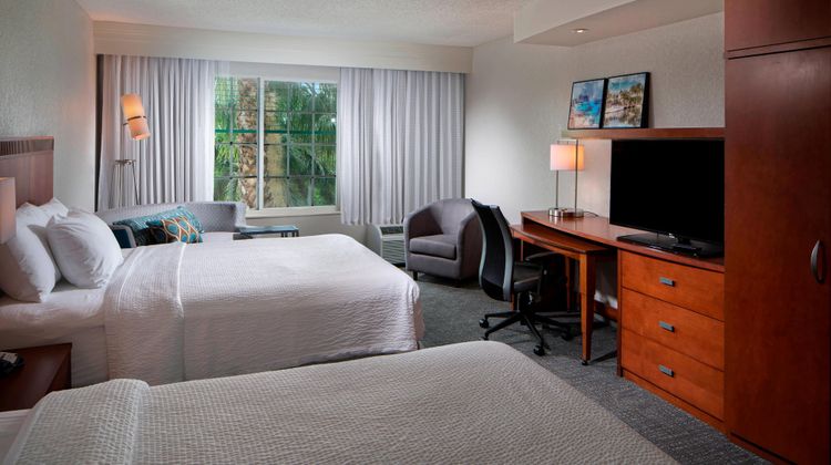 Courtyard Ft Lauderdale Airport & Cruise Room
