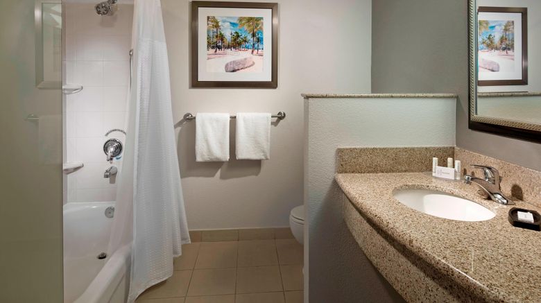 <b>Courtyard Ft Lauderdale Airport & Cruise Room</b>. Images powered by <a href="https://www.leonardoworldwide.com/" title="Leonardo Worldwide" target="_blank">Leonardo</a>.