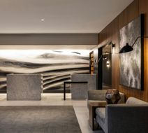 Le Meridien Houston Downtown Lobby