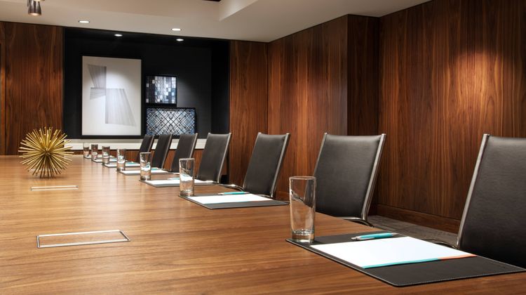 Le Meridien Houston Downtown Meeting