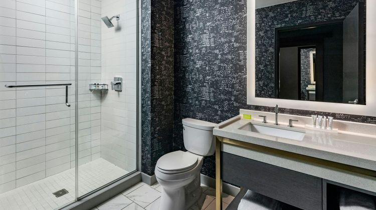 Le Meridien Houston Downtown Room