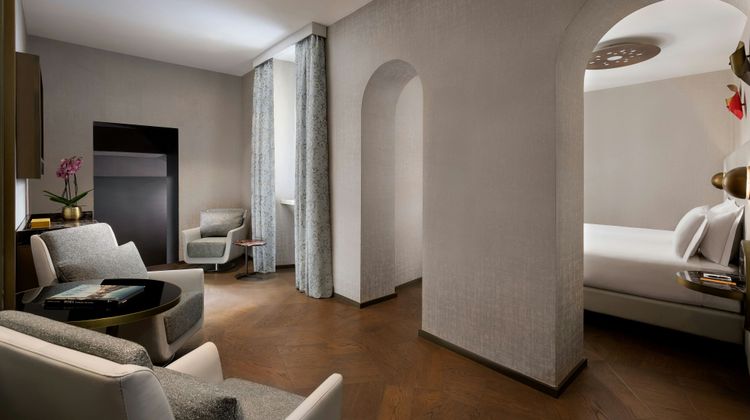 The Pantheon Iconic Rome Hotel Suite