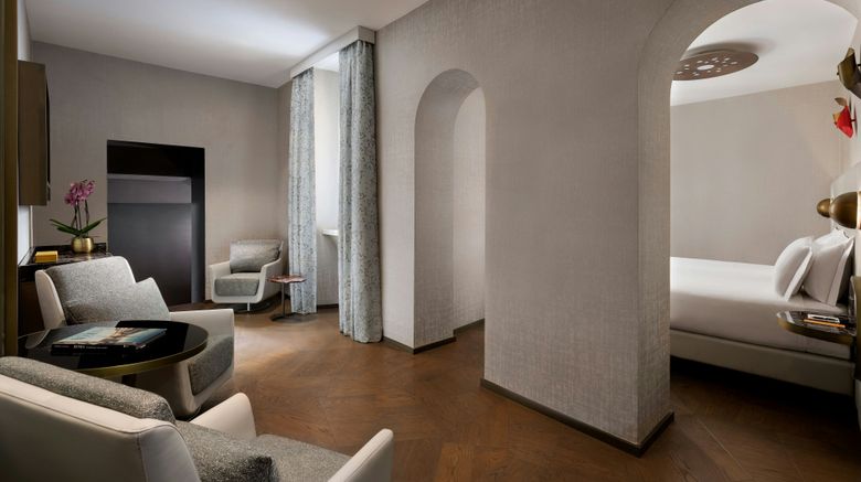 <b>The Pantheon Iconic Rome Hotel Suite</b>. Images powered by <a href="https://www.leonardoworldwide.com/" title="Leonardo Worldwide" target="_blank">Leonardo</a>.