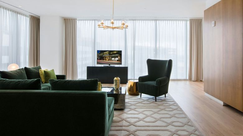 <b>The Laura Hotel, Autograph Collection Suite</b>. Images powered by <a href="https://www.leonardoworldwide.com/" title="Leonardo Worldwide" target="_blank">Leonardo</a>.