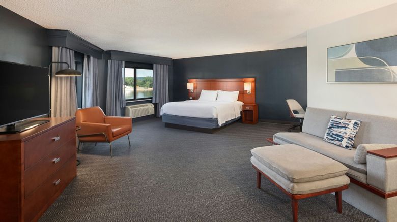 <b>Courtyard La Crosse Downtown/Riverfront Suite</b>. Images powered by <a href="https://www.leonardoworldwide.com/" title="Leonardo Worldwide" target="_blank">Leonardo</a>.