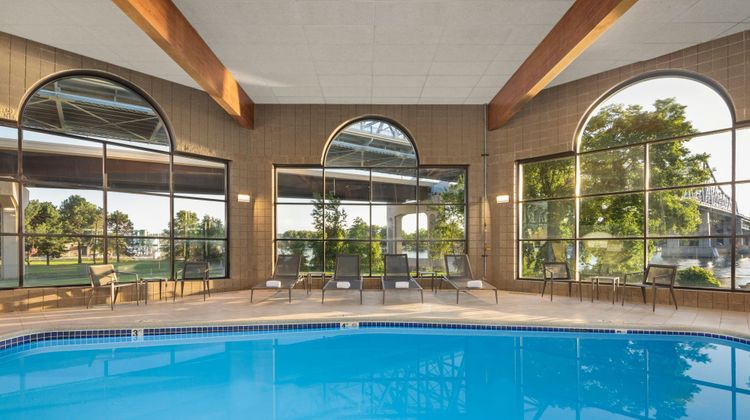 Courtyard La Crosse Downtown/Riverfront Pool