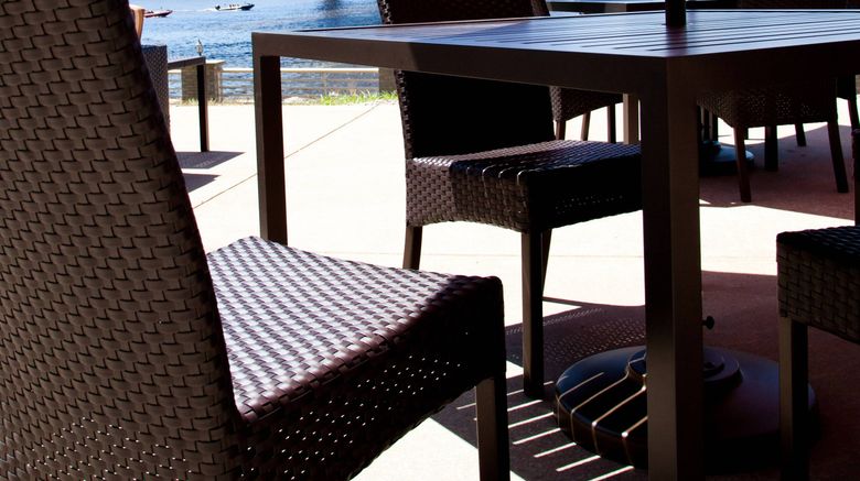 <b>Courtyard La Crosse Downtown/Riverfront Restaurant</b>. Images powered by <a href="https://www.leonardoworldwide.com/" title="Leonardo Worldwide" target="_blank">Leonardo</a>.
