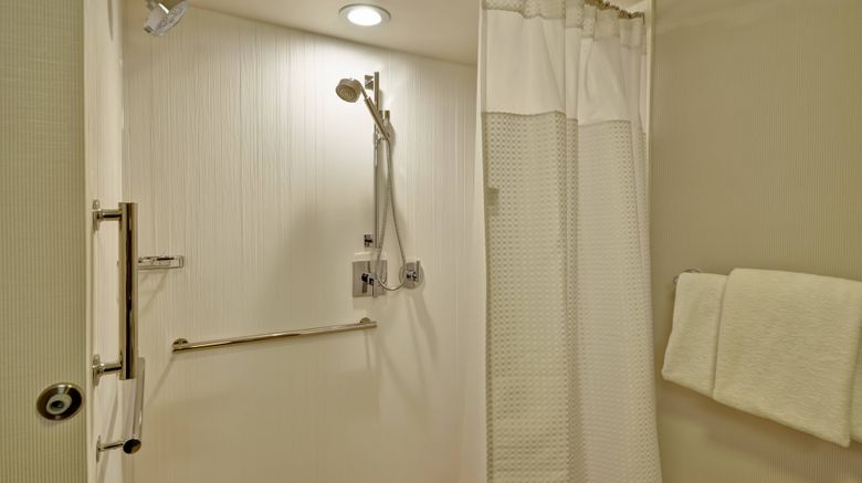 <b>Courtyard by Marriott Houston I-10 West Room</b>. Images powered by <a href="https://www.leonardoworldwide.com/" title="Leonardo Worldwide" target="_blank">Leonardo</a>.
