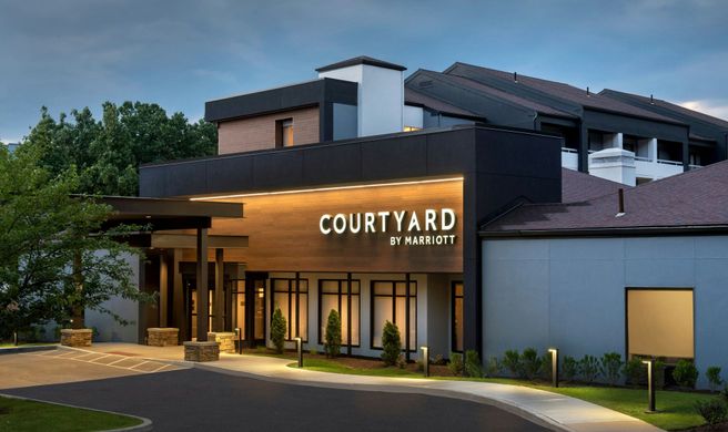 Courtyard by Marriott Norwalk Exterior