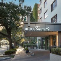 Hotel Tonnelle New Orleans, Tribute