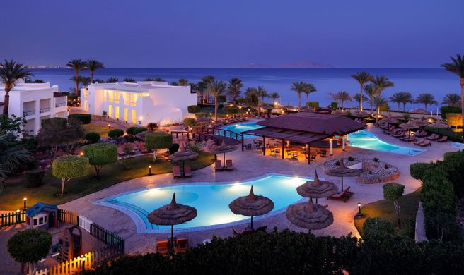 Renaissance Golden View Beach Resort Exterior