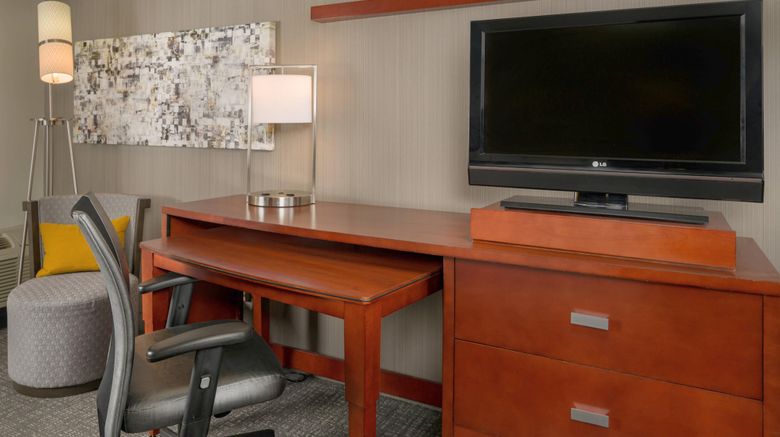 <b>Courtyard New Haven Orange/Milford Room</b>. Images powered by <a href="https://www.leonardoworldwide.com/" title="Leonardo Worldwide" target="_blank">Leonardo</a>.