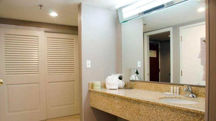 Courtyard by Marriott Waterbury Downtown Room