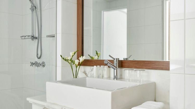 Melbourne Marriott Hotel Room