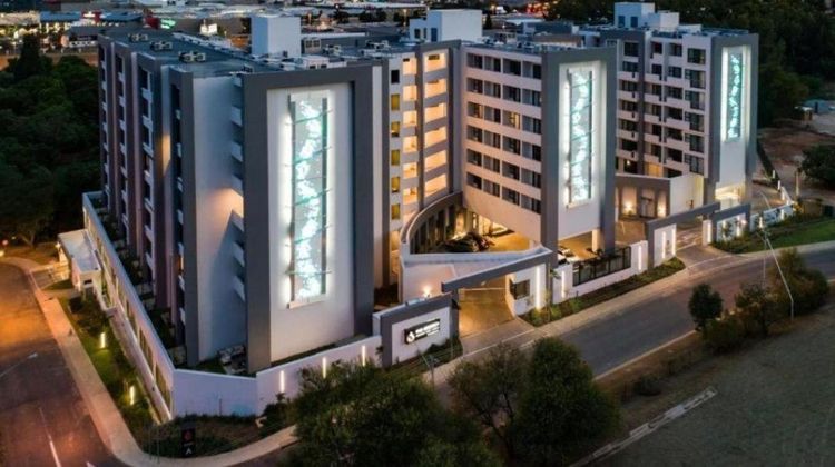 The Regency Apartment Hotel Menlyn Exterior