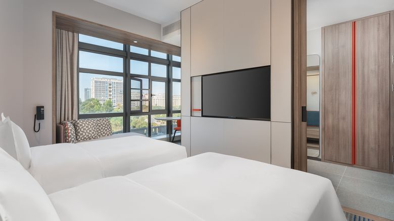 <b>Holiday Inn Exp University Town Room</b>. Images powered by <a href="https://www.leonardoworldwide.com/" title="Leonardo Worldwide" target="_blank">Leonardo</a>.