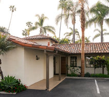 The Franciscan Inn Exterior