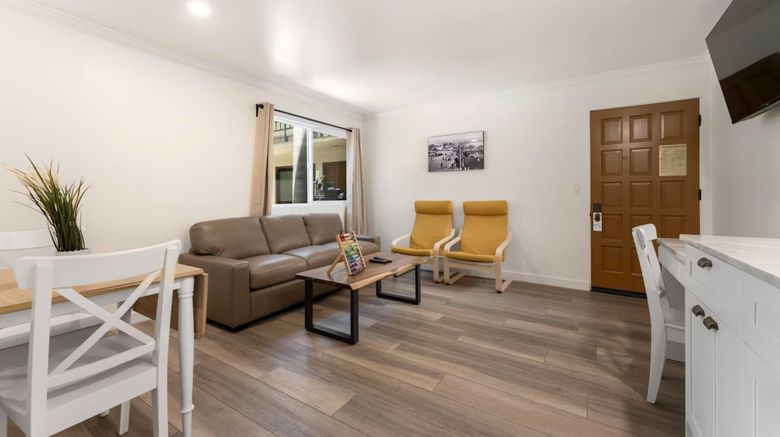 <b>The Franciscan Inn Suite</b>. Images powered by <a href="https://www.leonardoworldwide.com/" title="Leonardo Worldwide" target="_blank">Leonardo</a>.