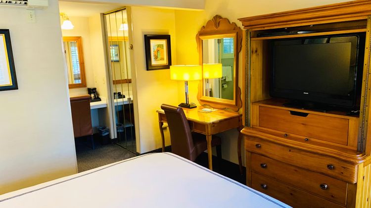 The Franciscan Inn Room