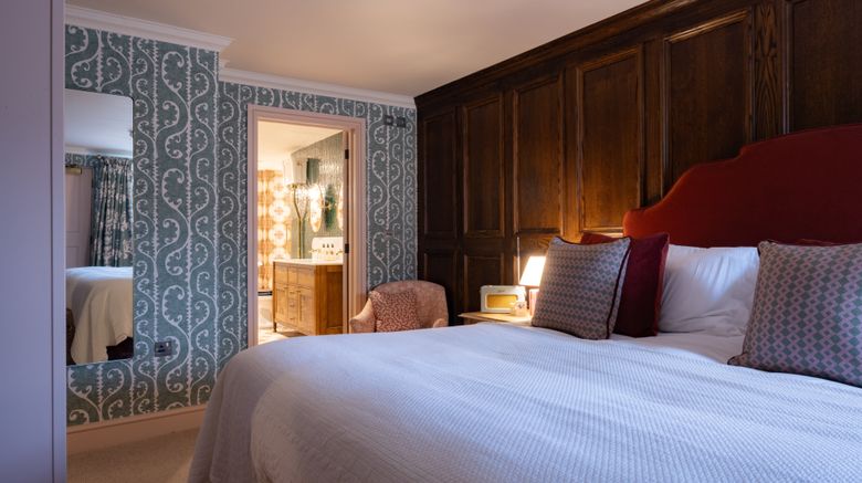 <b>White Hart Hotel Suite</b>. Images powered by <a href="https://www.leonardoworldwide.com/" title="Leonardo Worldwide" target="_blank">Leonardo</a>.