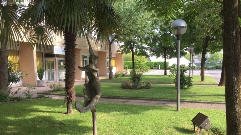 <b>Hotel Garden Exterior</b>. Images powered by <a href="https://www.leonardoworldwide.com/" title="Leonardo Worldwide" target="_blank">Leonardo</a>.