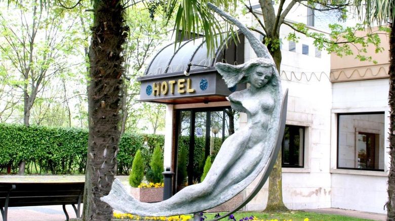 <b>Hotel Garden Exterior</b>. Images powered by <a href="https://www.leonardoworldwide.com/" title="Leonardo Worldwide" target="_blank">Leonardo</a>.