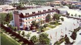 Hotel Garden Exterior